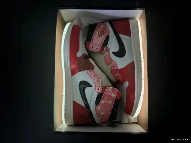 Chep Onekick ACROSS THE HIGH SPIDER-MAN SPIDER-VERSE DV1748-601 JORDAN 1 OG 0414